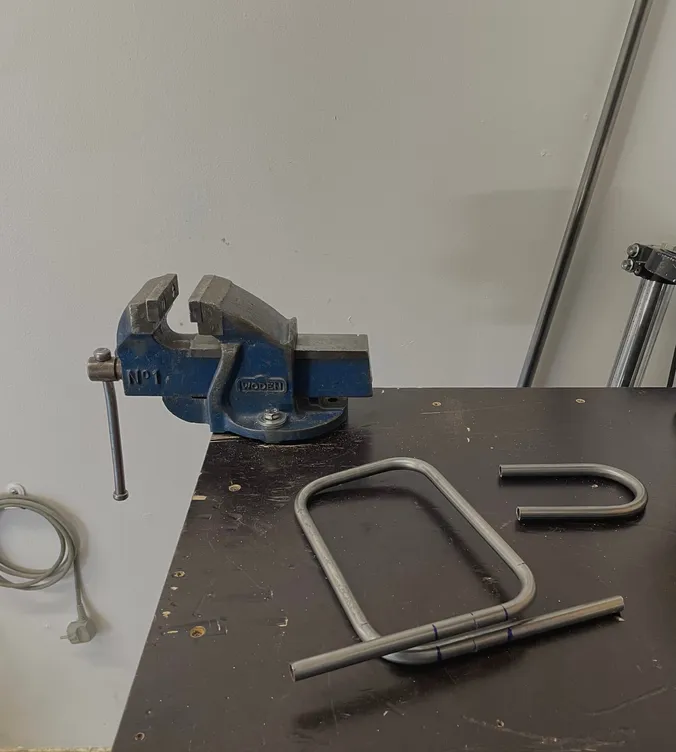 Cantilever Bike Rack — 3.1