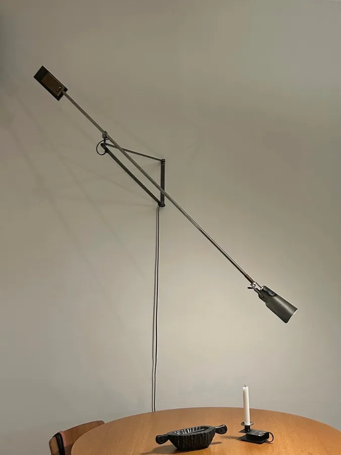 Counterbalance Wall Lamp